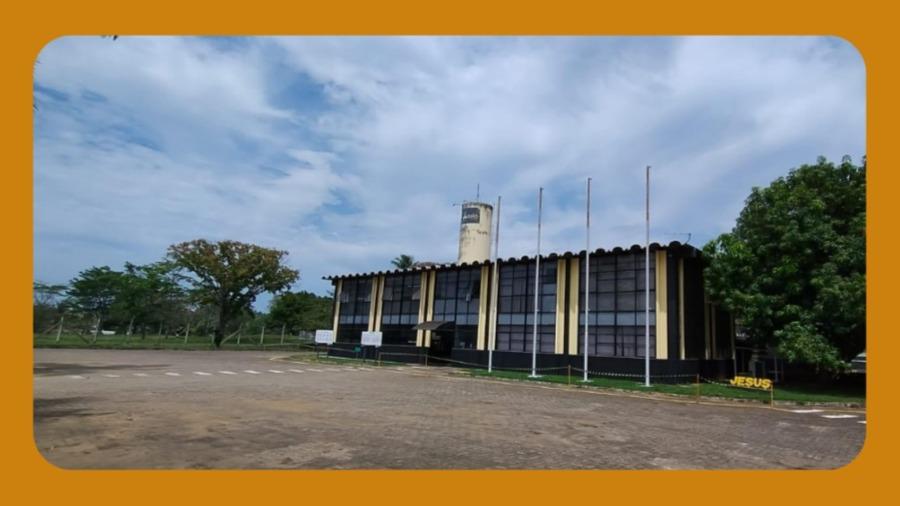 Terreno com edificações, à rua florêncio simoura, s/n, fundão/es. área total 20.000m² e área construida de 5.121m².__