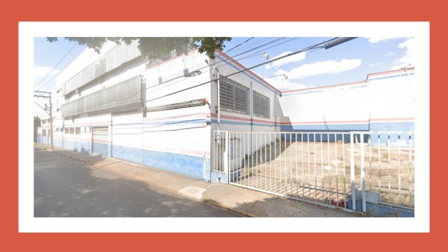 Imóvel composto das matriculas 16065, 41850, 57257, na rua castro alves, nº 1076 (atual 1512), araraquara/sp. os imóveis contêm a área territórial de 2.617,50m² com um prédio comercial tendo a área construída de 3.106,41 m². __
