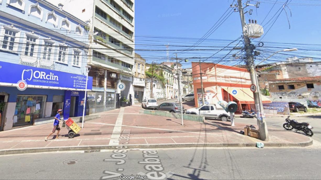Excelente Imóvel Comercial - Saúde - em Salvador - Ba.