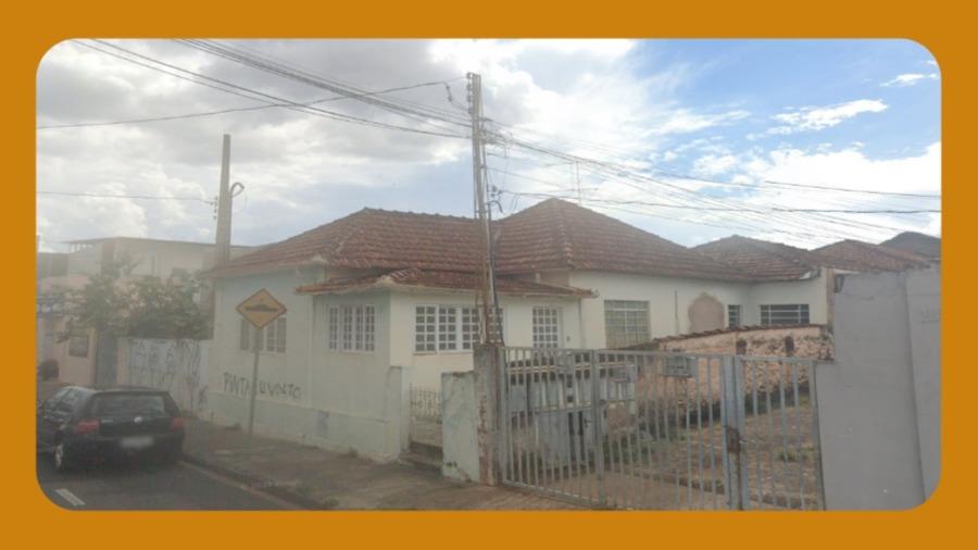 Casa de moradia e barracão pará indústria, à rua capitão urias batista de avelar, nº 2819 e 2815 fundos, vila chico júlio, frança/sp, com 843,70m² de área construída em terreno com área de 1.033,60m².__