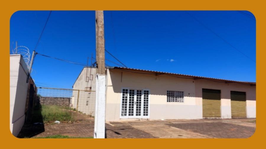 Imóvel Comercial, com Área de 384,56 M², na Av. Daniel Clemente, em Rondonópolis/Mt. Construído Sob O Lote 01, da Quadra 05, Situado no Loteamento Maria Tereza, com Área Total de 660,00 M².__