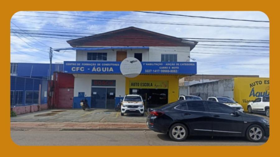 Terreno com Imóvel Comercial, Localizado na Rua Isaura Parente, 755, Bairro Bosque, Rio Branco/Ac, Sobre O Terreno Existe Além do Imóvel de Dois Pavimentos Uma Cobertura em Forma de Galpão/Depósito Ao Fundo com Aproximadamente 522m2.__
