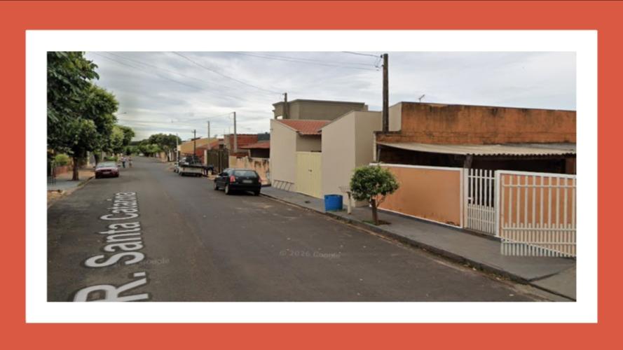 Lote de terreno, situado na rua santa catarina, nipoã/sp, medindo 20 metros de frente e fundos por 25 metros de cada lado, com a seguinte benfeitoria: um armazém de tijolos, com 480,00m2 de área construída.__