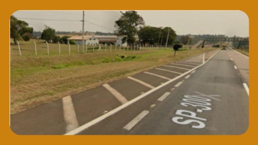 Gleba de terras com edificações industriais localizada na confrontação entre as rodovias sp-300 e sp-255, distrito insdustrial, são manuel/sp. com área de 24.773,65m².__
