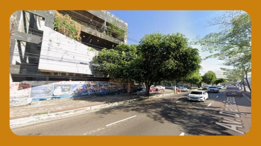 Imóvel Comercial, na Avenida Djalma Batista, Nº 405, São Geraldo, Manaus/Am. Contendo 469,38m² de Terreno e 1.800m² de Área Construida. __