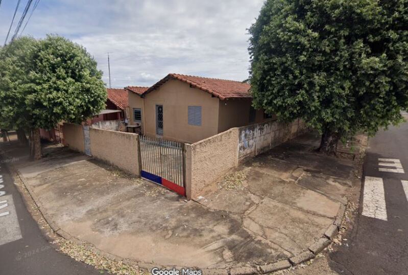 Casa com a.c. 54m², a.t. 202m², cohab são joão, guaraci/sp