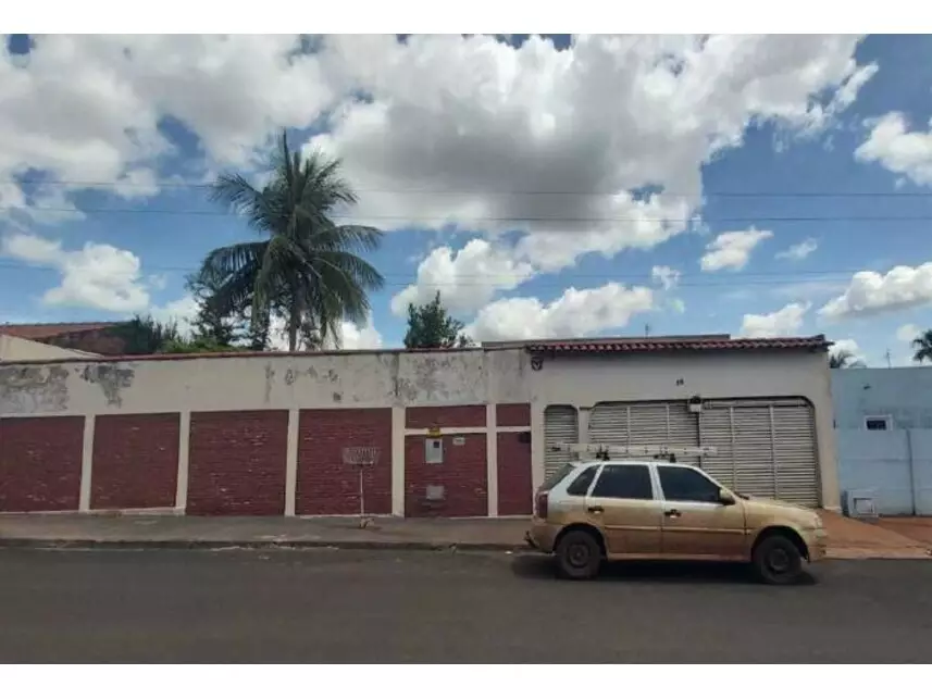 Casa, Centro em Quirinópolis, GO
