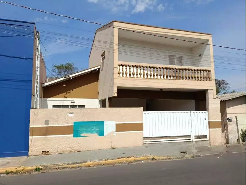 Casa, Vila Bandeirantes em Tupã, SP