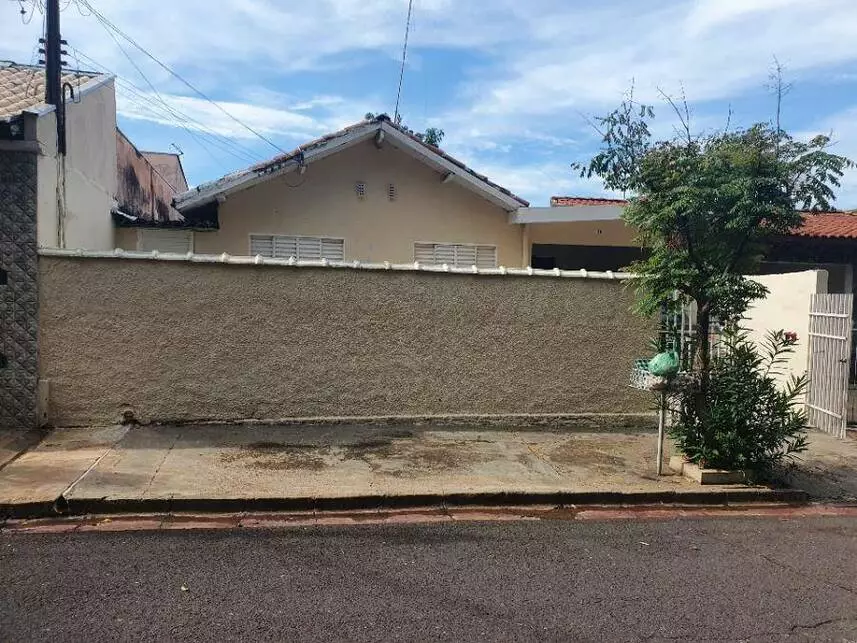 Casa, Núcleo Habitacional Monsenhor Pasetto em Lins, SP