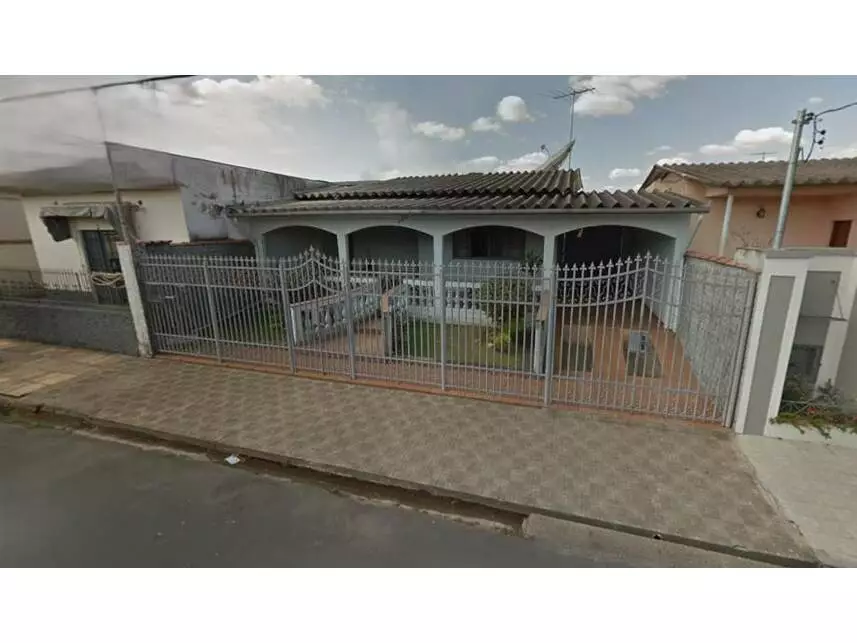 Casa, Jardim América em Três Corações, MG