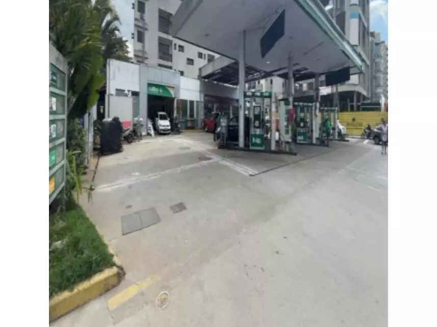 Posto de Combustível, Enseada em Guarujá, SP