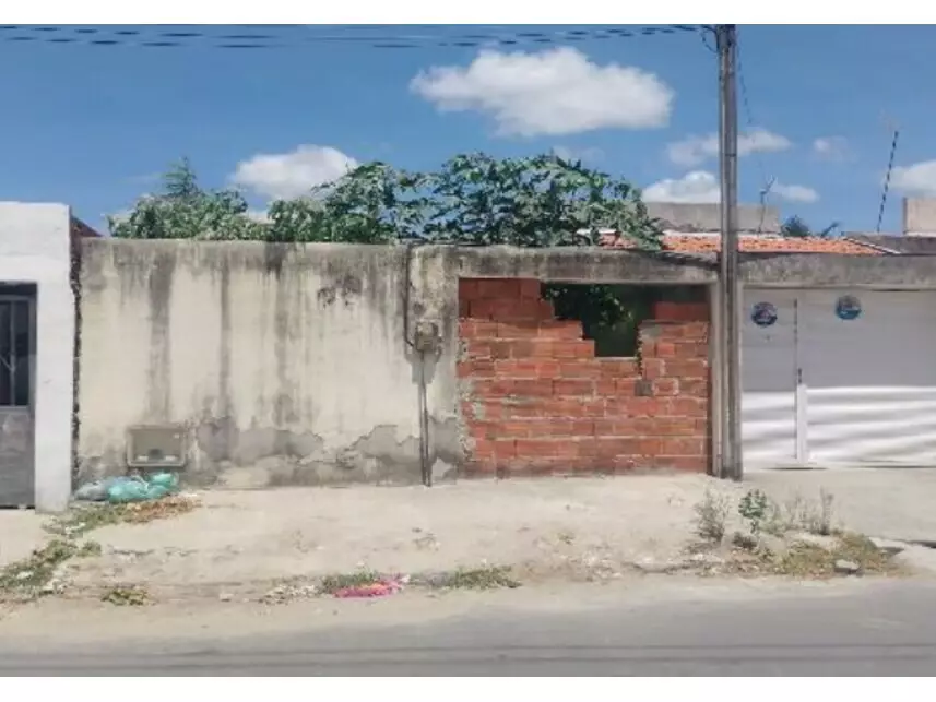 Casa, Diadema em Horizonte, CE