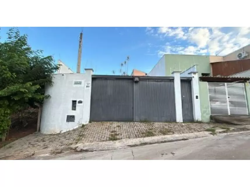 Casa, Vila Nova Itapetininga em Itapetininga, SP