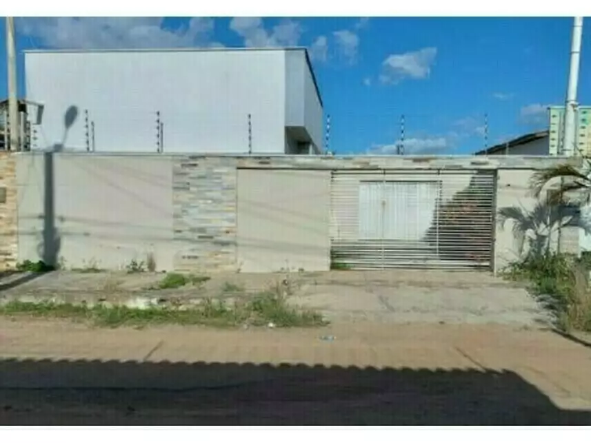 Casa, Santa Júlia em Mossoró, RN