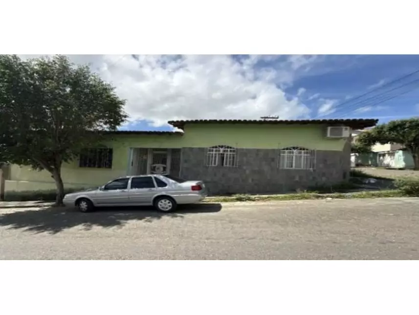 Casa, Centro em Nanuque, MG