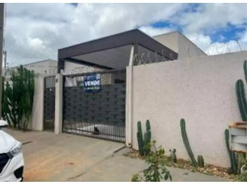 Casa, Sibipiruna em Chapadão do Sul, MS
