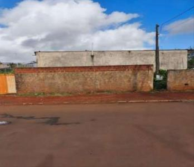Imóvel Urbano com Área Total de 274,49 M2- Lote 30- Quadra 01 em Ubiratã-PR