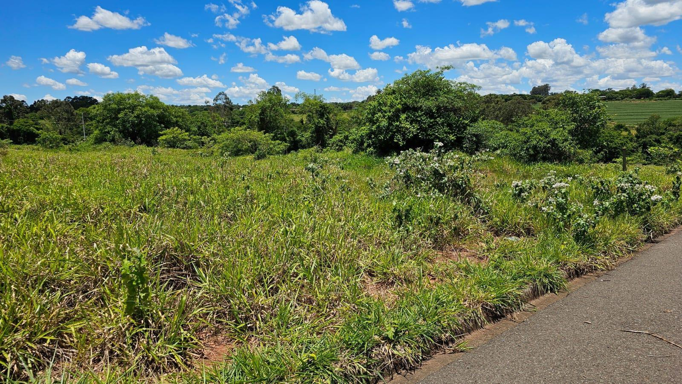 Terreno sem benfeitorias, Lote 07, Quadra 9, com área de 378,97 m2, localizado rua Vitor de Amaral, S/N°, Paranavaí/PR