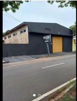 Imóvel Comercial em Umuarama/PR com área de 600m² área de terreno 679,00m² - Av. Portugal 5141, Zona Armazém Umuarama/PR.
