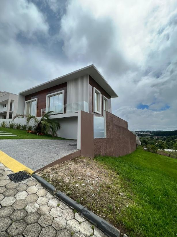 IMÓVEL RESIDENCIAL COM ÁREA PRIVATIVA DE 590,00m² - SÃO BENTO DO SUL/SC