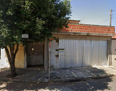 Imóvel Urbano em Construção com área total de 306,15 m² - Penápolis/SP