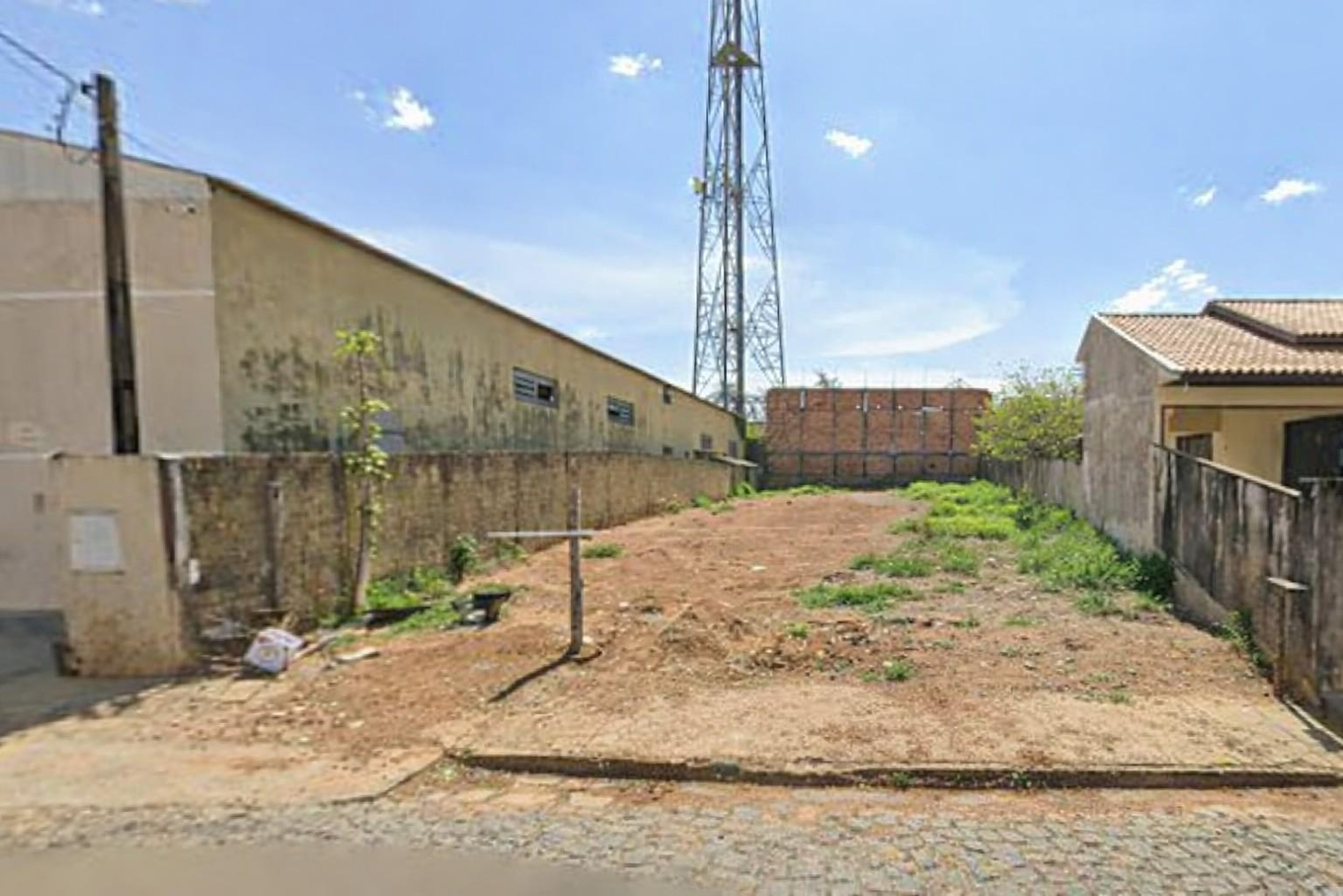 Imóvel Urbano com Área Total de 360,00 M2 em Quatiguá-PR