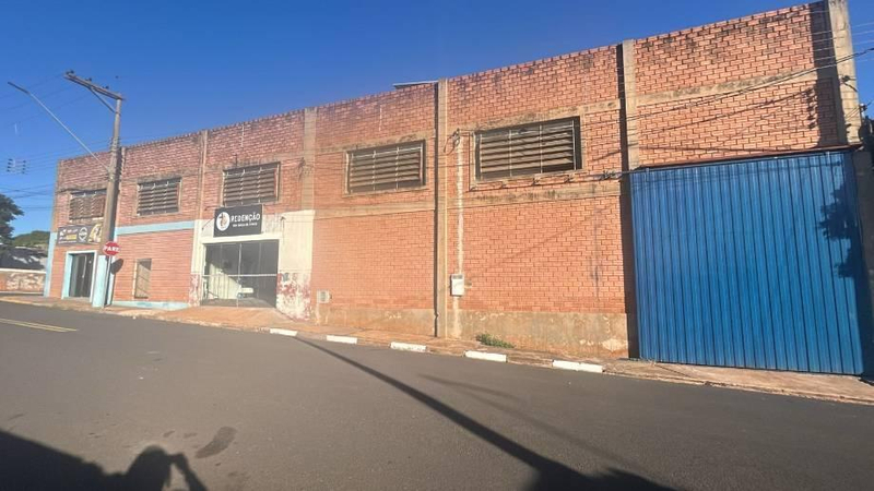 Prédio 202m² | Estrela do Norte-SP | Centro - Condições de Pagamento Facilitadas, Entre em Contato!