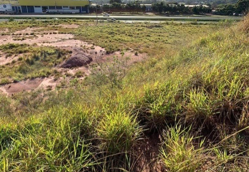 Terreano sem benfetorias - data de terras sob o nº 01, da quadra 06, do Condomínio Guaçu Eco Park Residence Fechado, com área privativa de 1.025,64m²