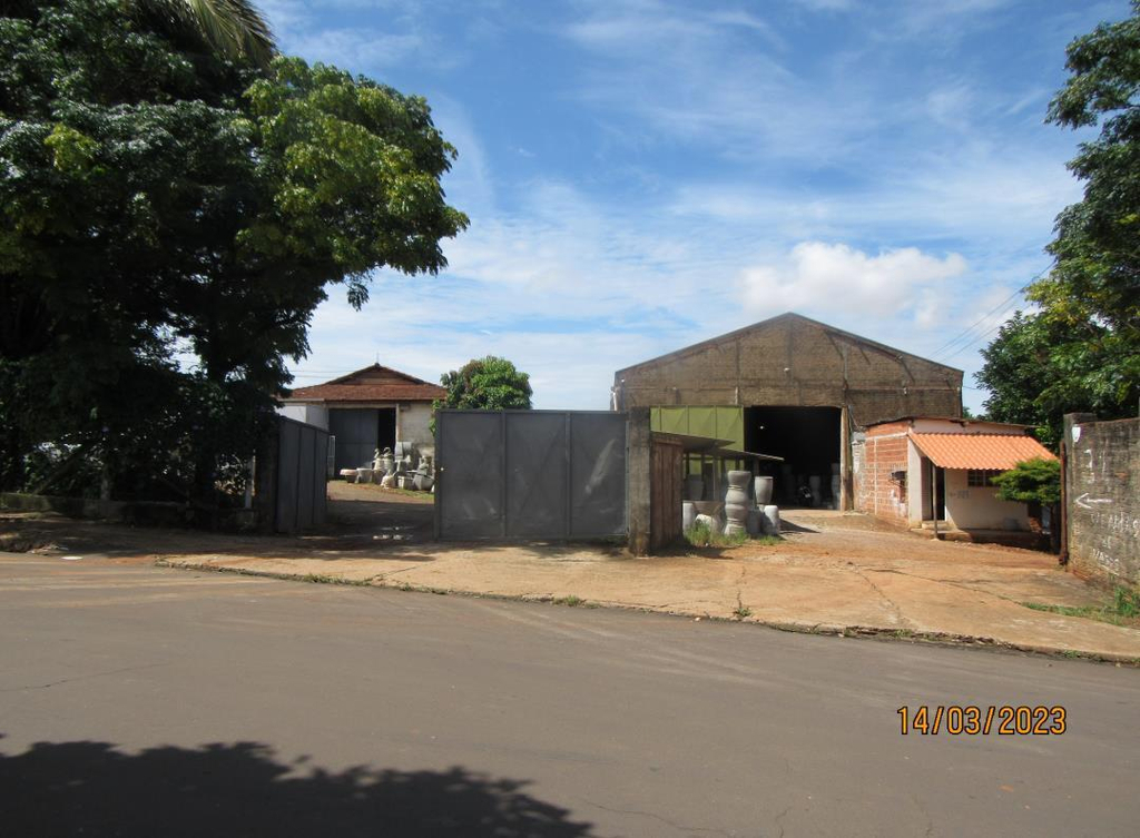Imóvel industrial, a.t. 10.464m², a.c. 1.395m², 2 galpões, escritório, jd. das palmeiras
