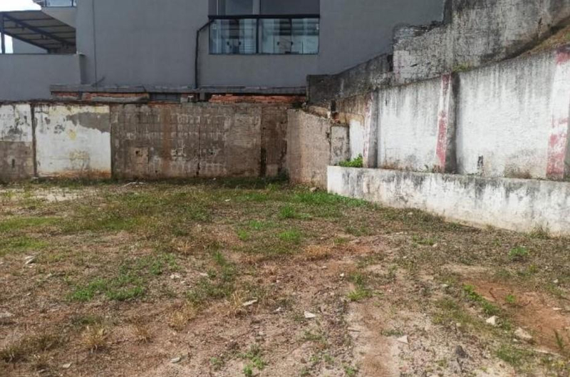 IMÓVEL URBANO COM ÁREA DE 167,15 m2- Em MOGI DAS CRUZES/SP