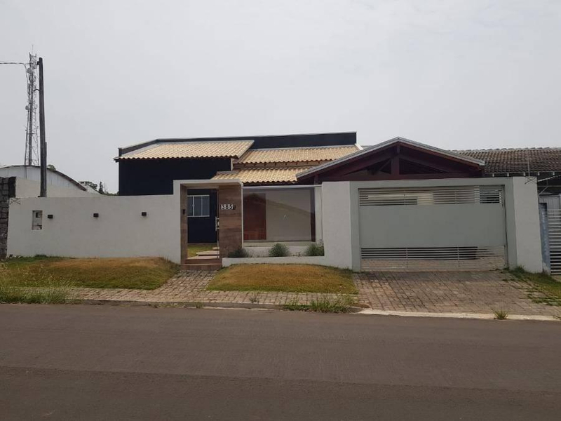 Casa com Piscina 204,61m² - Terreno 525m² | Juara-MT | Centro - Financiamento até 420 Meses!