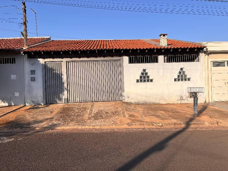 Casa 159m² com Terreno 200m² | Jaboticabal-SP | Próx. à Av. Carlos Berchieri - Financiamento até 420 Meses!