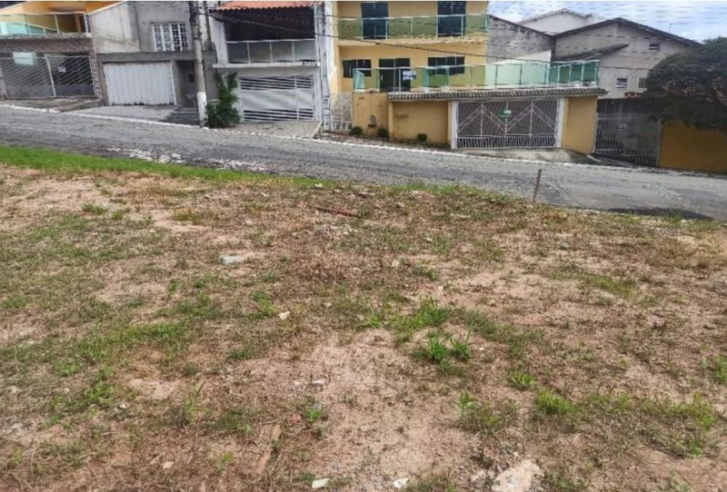 IMÓVEL URBANO com a.t. 140,84 m2 Em MOGI DAS CRUZES/SP