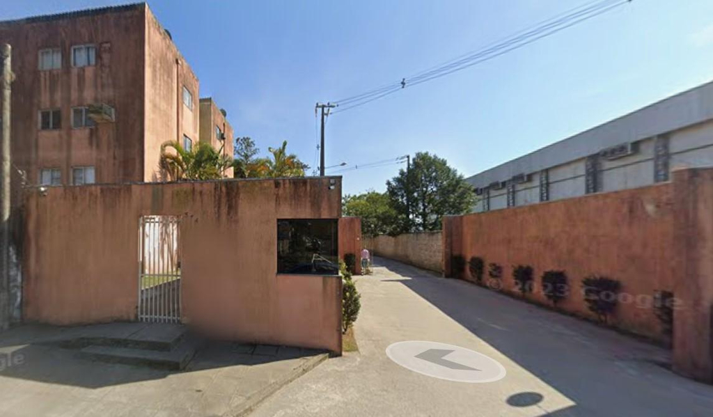 Apartamento nº 34, Bloco B-01, Condomínio Bell Mar I, situado na Rua Tertulina da Cruz dos Santos, nº 574, com área exclusiva de 51,44 m²