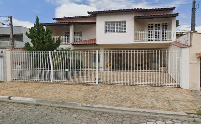 Casa, A.T. 250m², A.C. 265m², Itaguaçu