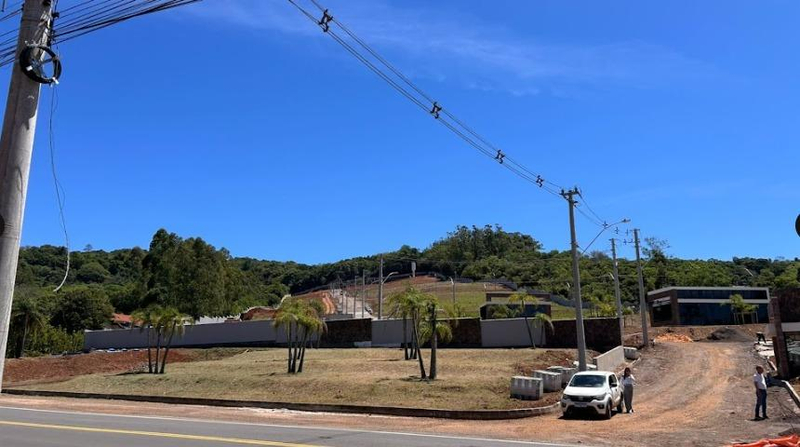 IMÓVEL URBANO COM ÁREA TOTAL DE 558,05m² -EM PARECI NOVO -RS