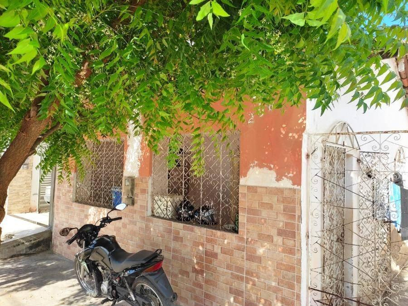 Casa 52m² com Terreno 195m² | Itaberaba-BA | Independente - 2 Dormitórios e 1 Banheiro - Financiamento até 420 Meses!