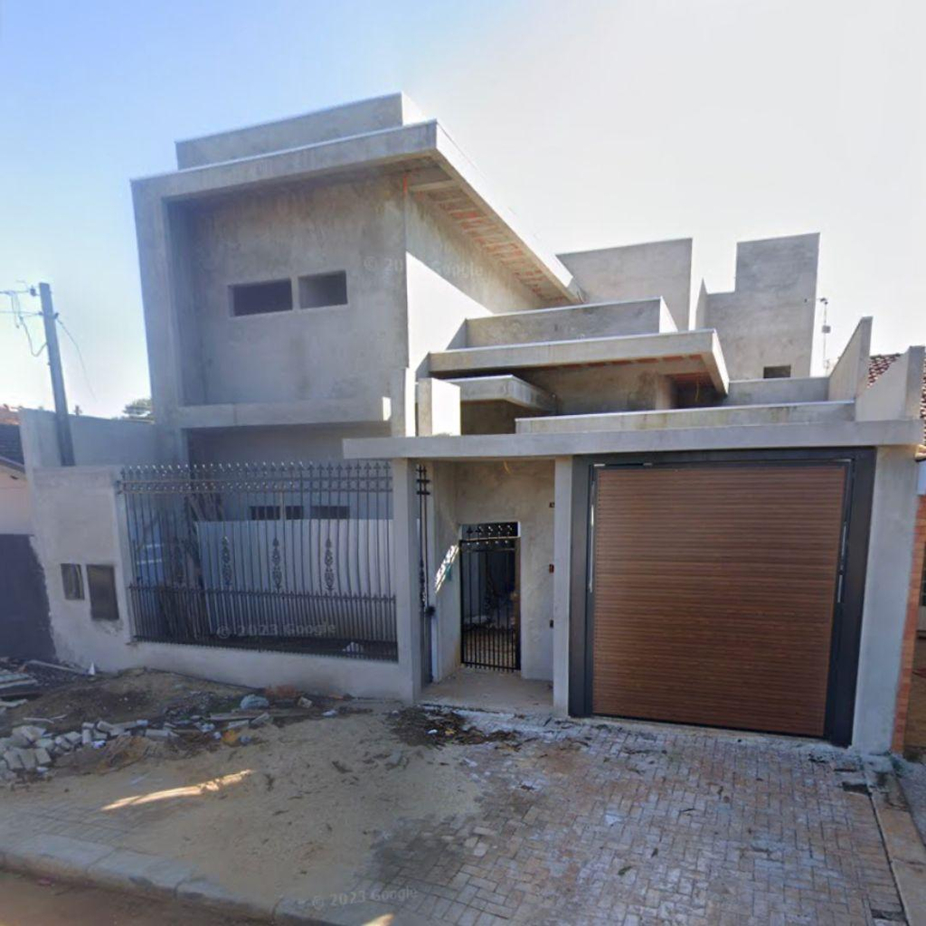 IMÓVEL RESIDENCIAL COM Á. T. DE 279.40 m2- Em TOLEDO/PR