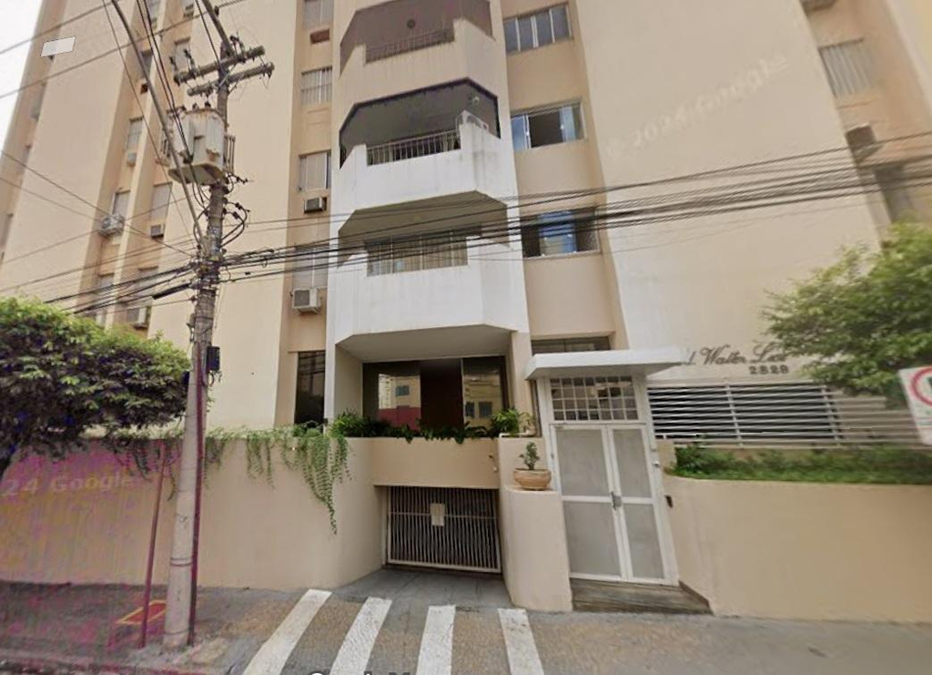 Apartamento, A.U. 138m², A.C. 172m², 1 suite, 2 dorms, 1 vaga, Ed. Walter Leal, Centro
