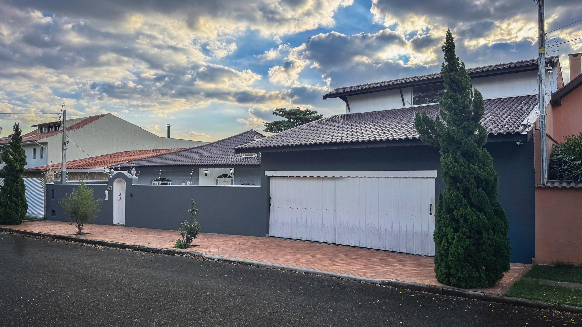 Casa na Vila Suíça - Indaiatuba, com 450 m² AT e 600 m² AÚ