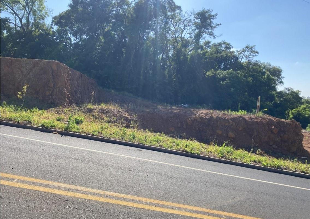 Terreno Urbano 325,00M2 - Próximo ao novo contorno, ruas asfaltadas, parte alta, área em ascensão e valorização