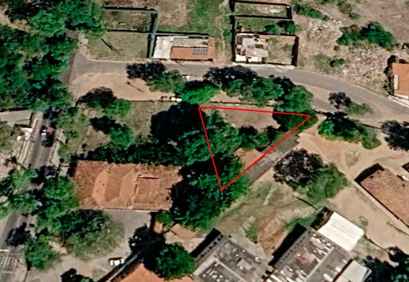 Imóvel com 799m² e Área Const. 83,85m²| Bairro Alves de Souza, Paulo Afonso/BA Oportunidade Estratégica em Localização Consolidada e Próxima a Polo Hospitalar