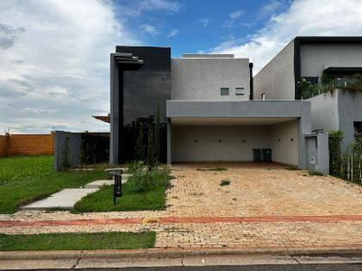 Casa 306m² com Terreno 390m² || DESOCUPADA || Campo Grande-MS | Alphaville Campo Grande 4 - Próximo ao Shopping Bosque dos Ipês - Financiamento até 420 Meses!