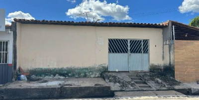 Casa com 32,74m² em Teresina - PI