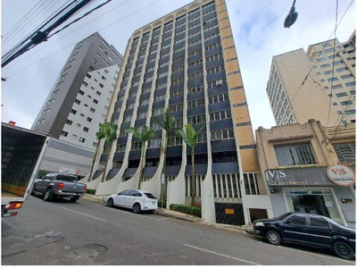 Apartamento nº 8 com área util de 264,17 do Edifício Carvalhaes,- Localizado na Rua Dr. Colares, nº 562, Bairro: Centro, Ponta Grossa/PR