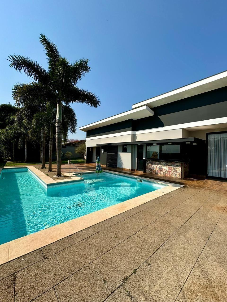 IMÓVEL RESIDENCIAL COM ÁREA CONSTRUÍDA DE 400,00m2 EM SÃO LUIZ DO OESTE - TOLEDO/PR