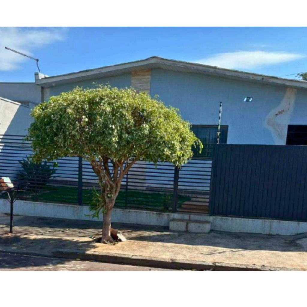 IMÓVEL URBANO COM ÁREA TOTAL DE 360.00 m2- Em GOIOERÊ/PR