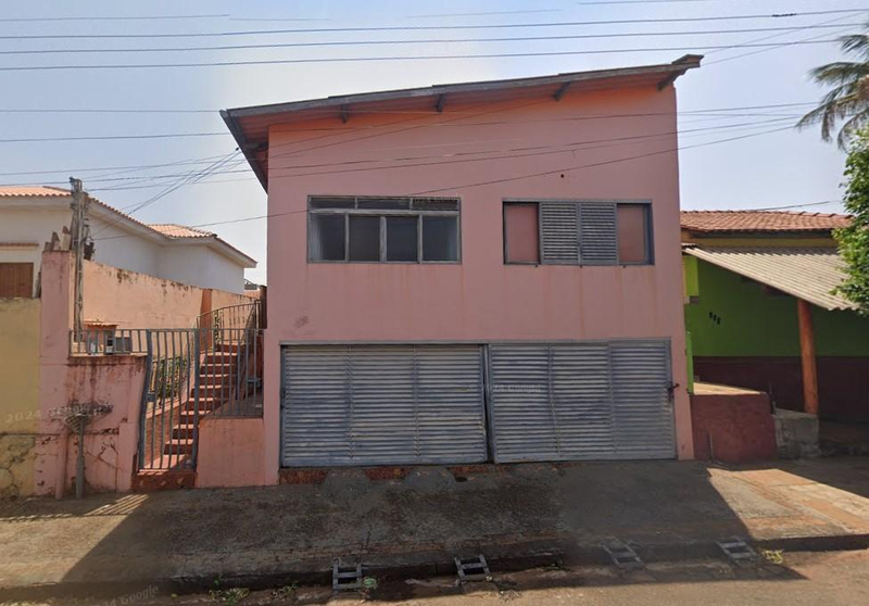 Sobrado - Centro - A.T. 141,40m² - A.C. 129,20m²