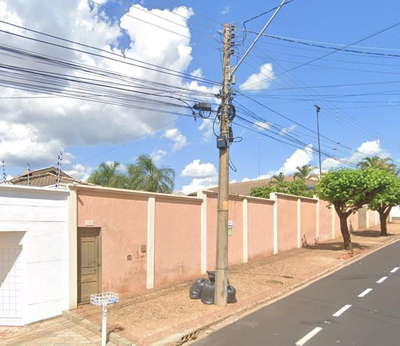 Casa, A.T. 360m², A.C. 219m², Pq. Res. Agudo Romão