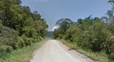 Lote de de terras localizado na Colônia Fronteira, situado no Município de Guaraqueçaba no Paraná